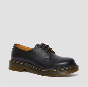 Women's Doc Martens 1961 - Size 6